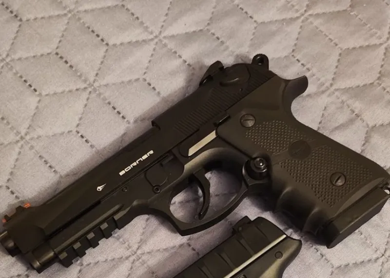 Tradera Skytte<Luftpistol Borner Sport 331