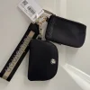 Tradera Övrigt<Lululemon dual pouch wristlet, helt NY!!!