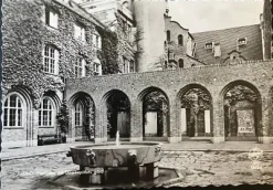 Tradera Svenska Landskap<Lund - Fontänen på Domkapitlets gård - Förlag Pressbyrån 16134