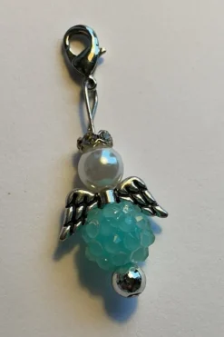 Tradera Smyckestillbehör<Lyckoängel ljusblå silver