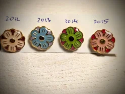 Tradera Majblommor<Majblommor pins 2012-2015