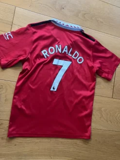 Tradera Fotboll<Manchester United Ronaldo 7 Tröja 130-140Bö