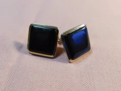 Tradera Manschettknappar<Manschettknappar av lite större variant med faux sten