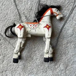 Tradera Marionettdocka häst^ Dockor