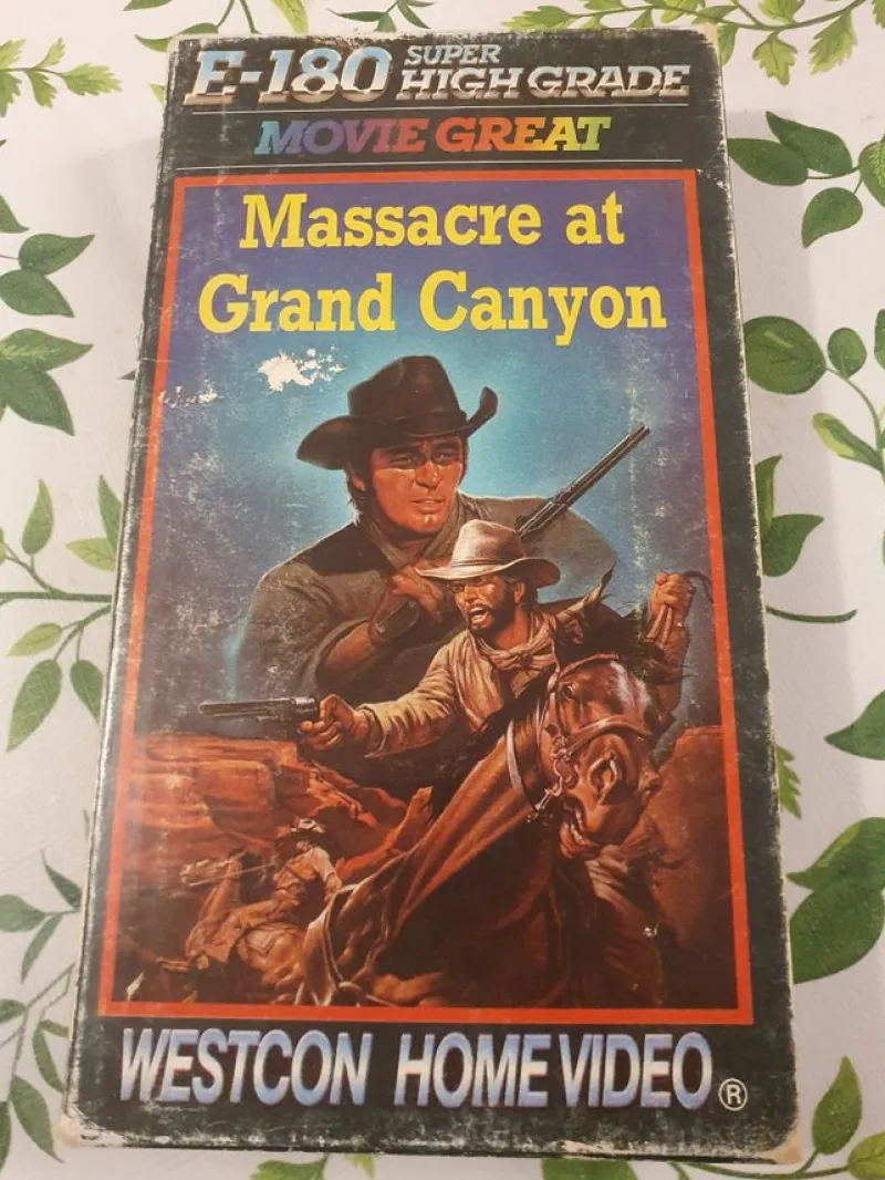 Tradera Massaker vid Grand Canyon (VHS)^ Vhs-filmer