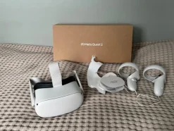 Tradera Övrigt Dator- & Tv-spel<MetaQuest 2 128GB