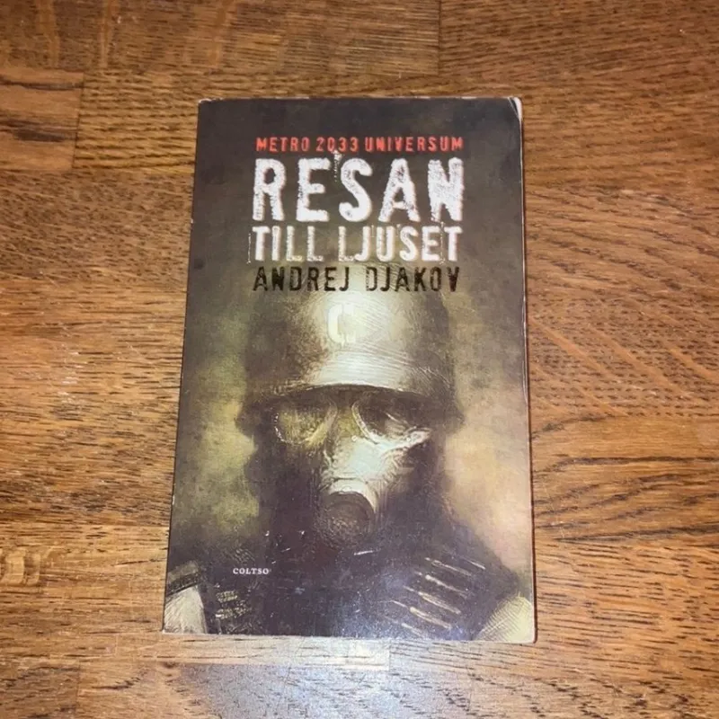 Tradera Metro 2033 Universum - Resan till ljuset - Andrej Djakov> Pocket