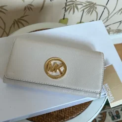 Tradera Michael Kors Fulton Carryall plånbok vanilla, HELT NY m TAGS!> Plånböcker