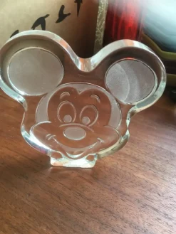 Tradera Mickey Mouse Musse Pigg Disney glasfigurer paperweight 10,5x11,5x2,5 cm^ Disney