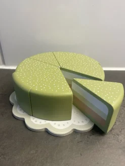 Tradera Micki - tårta> Brio & Träleksaker