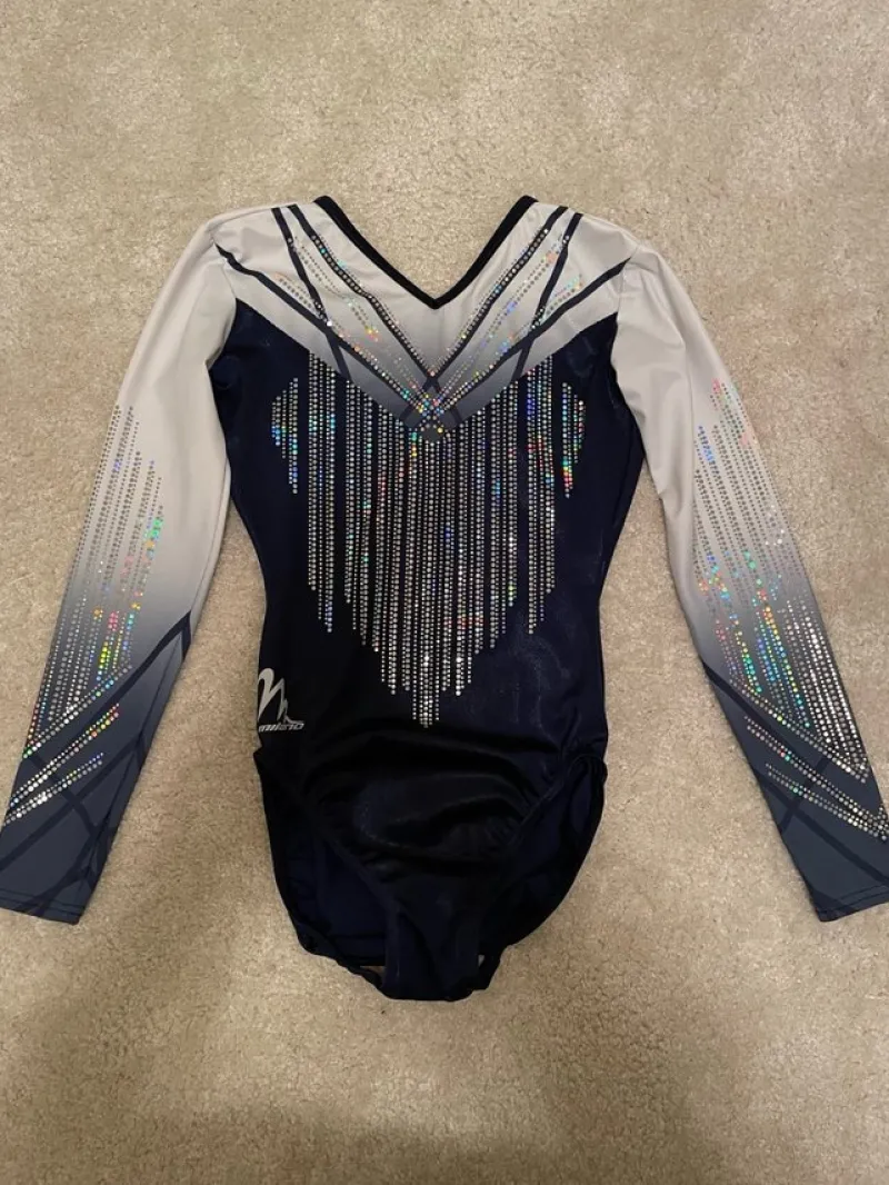 Tradera Gymnastik<Milano blå tävlingsdräkt glitter paljetter gymnastikdräkt storlek 34