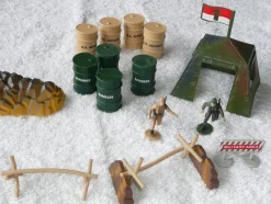 Tradera Militär diverse som hör till en bas Smart Toys 1:55^ Militära Leksaker