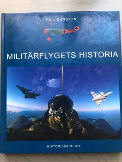 Tradera Militärflygets Historia av Bill Gunston flyg> Flyg- & Flyghistoria