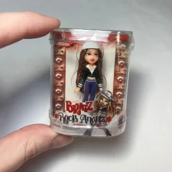 Tradera Miniverse Mini Bratz S1 Miniatyr - Till t.ex Barbie, Rainbow High & BJD> Dockskåp & Dockor