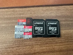 Tradera Minneskortpaket: Samsung PRO 32GB, Sandisk Ultra 32GB & Kingston 32GB MicroSD +^ Kameratillbehör