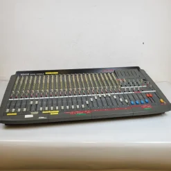 Tradera Mixerbord M2442 - Phonic H.T. Corp., California^ Studio & Scenutrustning