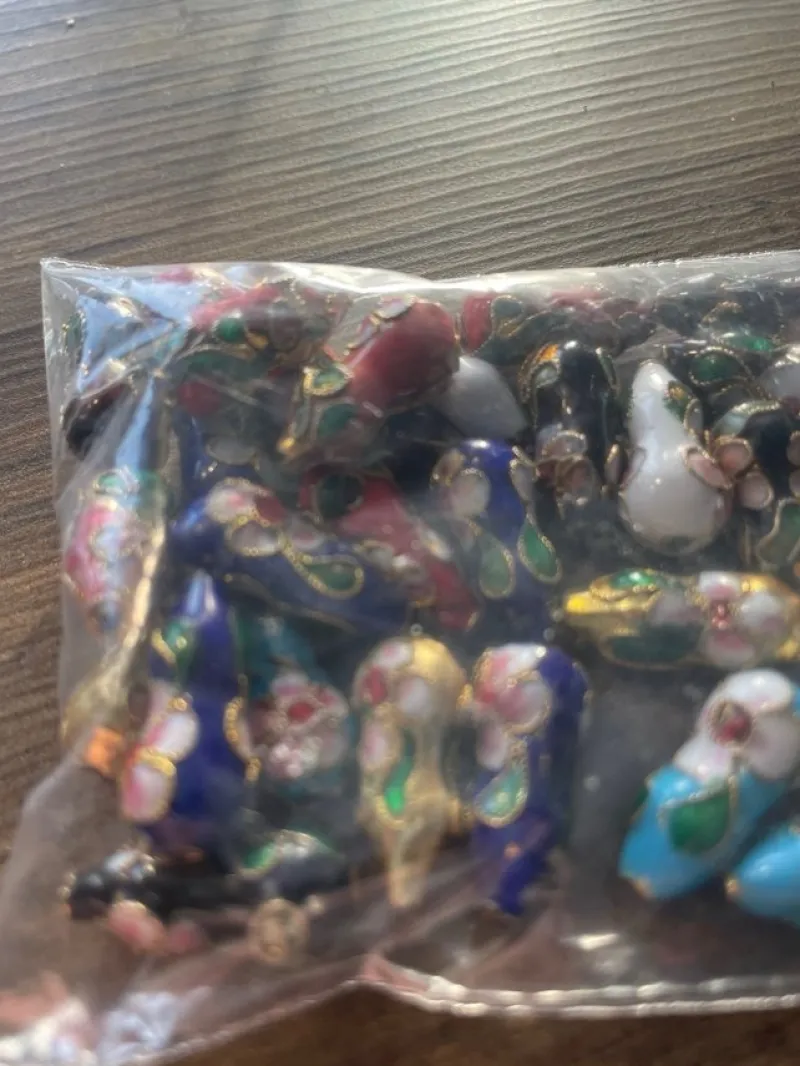 Tradera Egendesignade Smycken<Mångd med handgjorda emaljerade påfågelberlocker