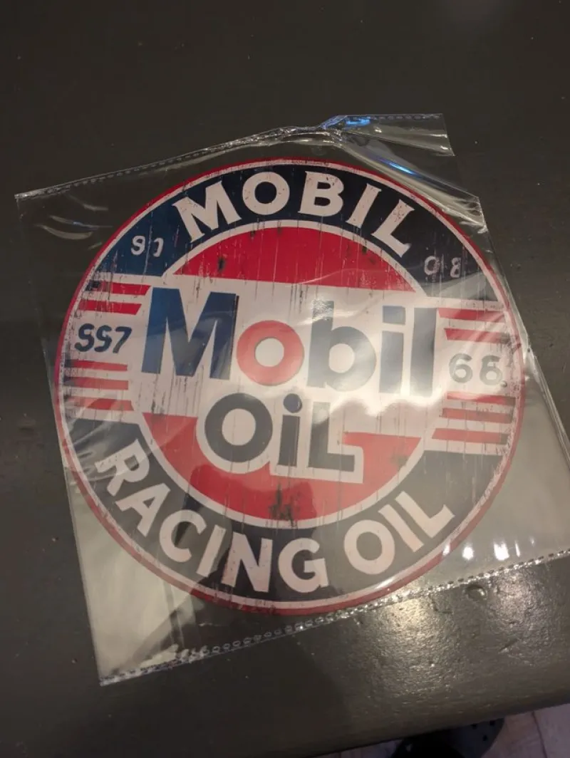 Tradera Skyltar<Mobil Racing Oil Metallskylt 20x20cm
