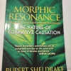 Tradera Morphic Resonance: The Nature of Formative Causation - Rupert Sheldrake (1995)> Filosofisk Litteratur