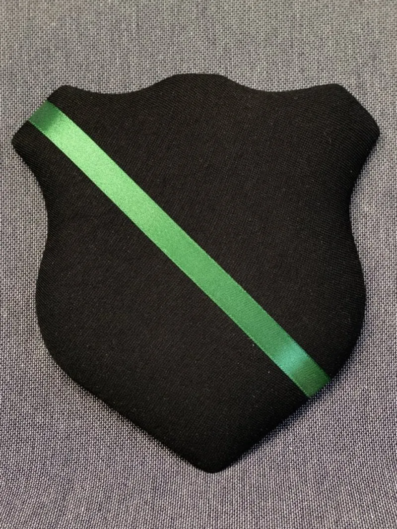 Tradera Märkestavla för simmärken/smycken svart/grön satin^ Övrigt Handgjort