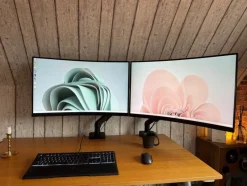 Tradera MSI Optix MAG321CURV 31.5 tum 240 hz med justerbar arm (höjd, snurr och lutning)> Bildskärmar