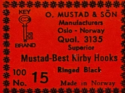Tradera Fiske<MUSTAD nr15 Qual 3135. Otroligt fina små vridna nätta krokar 100st i asken .