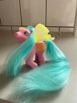 Tradera My Little Pony Sun Glide Windy Wing G1^ Övrig Hobby