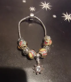 Tradera Mycket fin armband, helt ny.^ Smycken