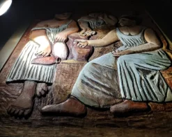 Tradera Mycket välgjord skuren trä relief, Picasso motiv.^ Reliefer