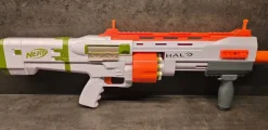 Tradera NERF Halo Infinite Bulldog Dart Blaster> Utomhusleksaker