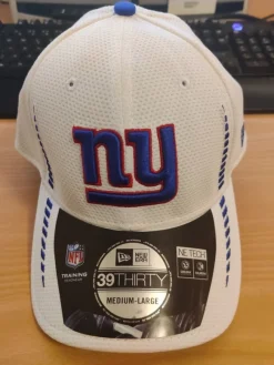 Tradera Amerikansk Fotboll<New York GIANTS Keps New Era 39Thirty Storlek Medium-Large NY NFL