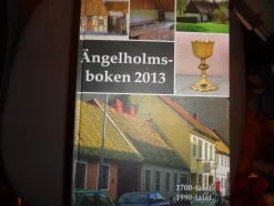 Tradera Ängelholmsboken 2013, hembygdsbok> Historia