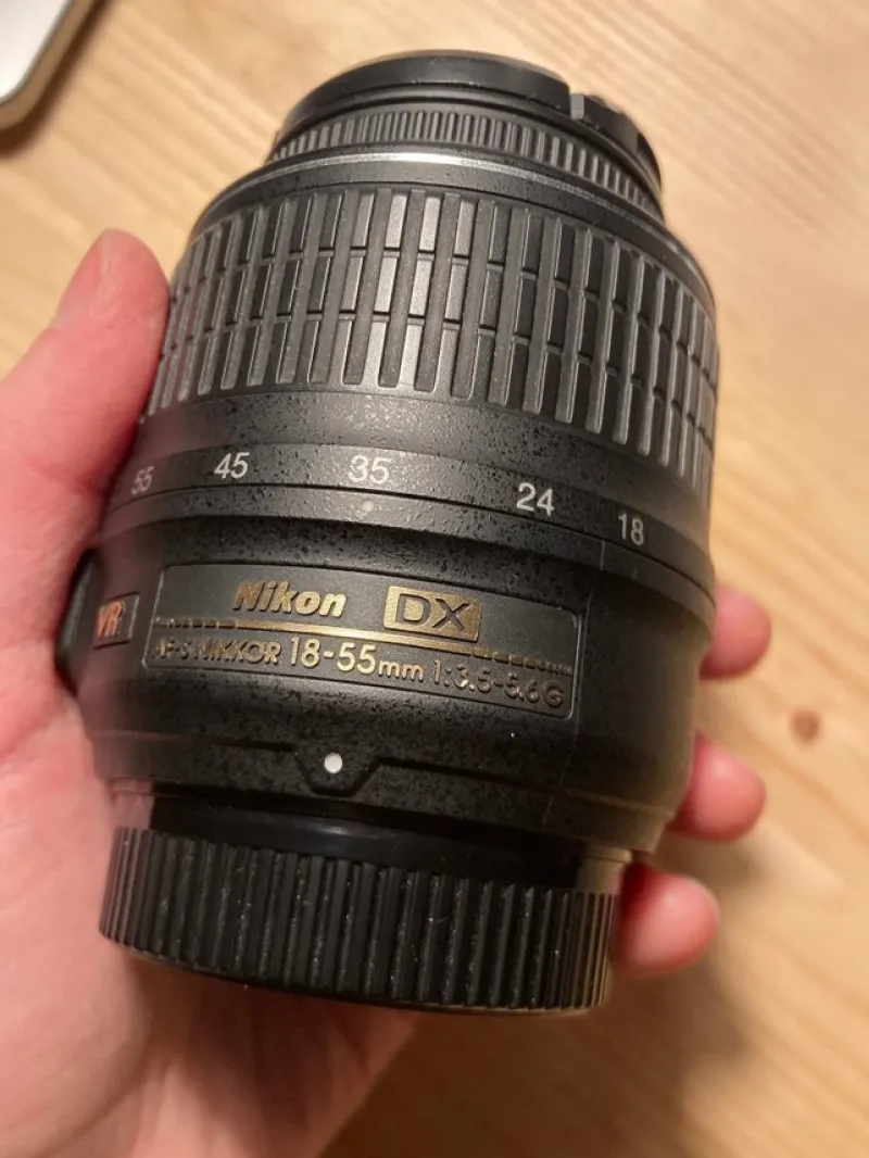 Tradera Nikon AF-S DX NIKKOR 18-55mm f/3.5-5.6G VR Lens^ Kameratillbehör