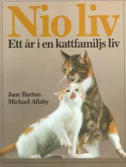 Tradera Nio liv : ett år i en kattfamiljs liv> Husdjursböcker