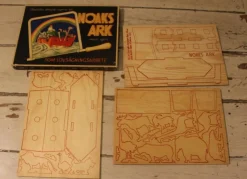 Tradera Övriga Samlarleksaker<NOAKS ARK MED DJUR. SOM LÖVSÅGNINGSARBETE.