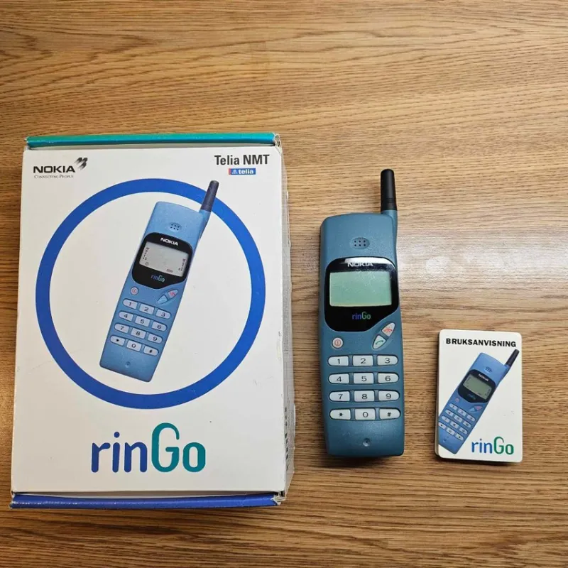 Tradera Mobilia<Nokia rinGo Mobiltelefon