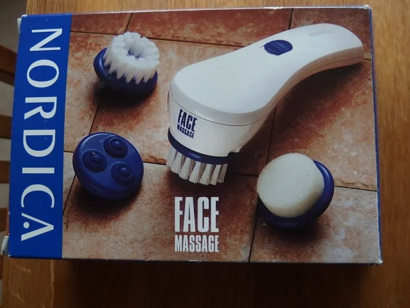 Tradera Nordica Ansiktsmassage Apparat^ Hälsoprodukter