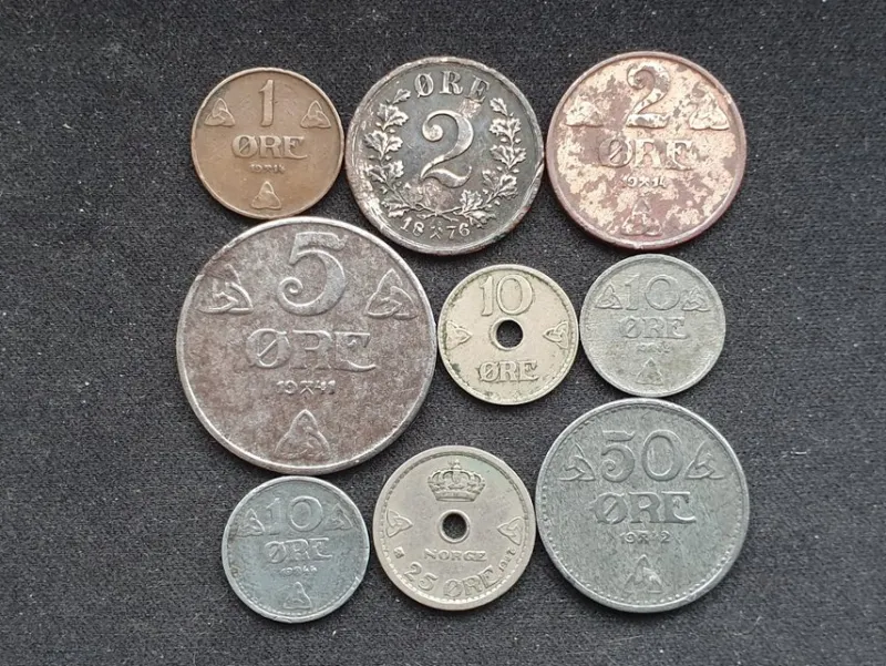 Tradera Norge 9 äldre mynt 1876-1944^ Utländska Mynt