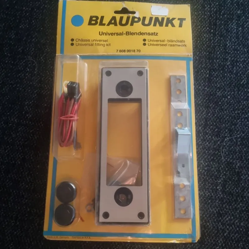 Tradera Nos Blaupunkt Universal-sats 7 608 0018 70^ Bilstereo