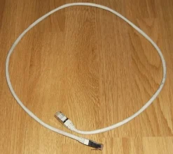 Tradera Nätverkskabel RJ 45 Cat5 S-UTP Grå 1 Meter Skärmad> Nätverk & Tillbehör