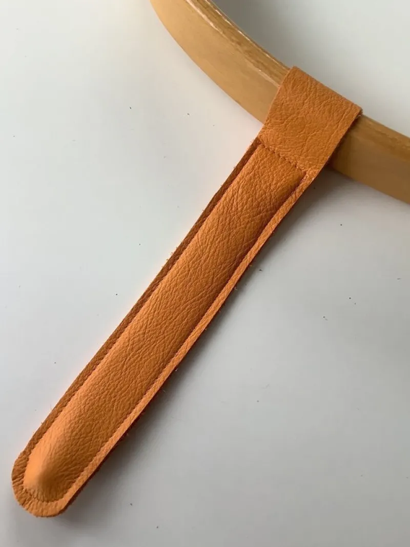 Tradera NY LÄDERREM Äkta skinn (Orange) BYGEL-REM till STOKKE Tripp Trapp stol Barnstol> Barn- & Babystolar