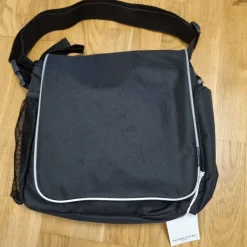 Tradera Ny skötväska Polarn och pyret> Babyprodukter