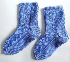 Tradera NYA Handstickade raggsockar/yllesockar strl. 22 (innermått 150 mm)^ Baby, Barn & Lek