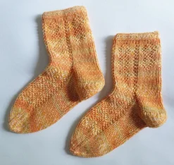Tradera NYA Handstickade raggsockar/yllesockar strl. 25 (innermått 170 mm)^ Baby, Barn & Lek