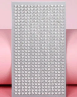 Tradera Nya inplastade låtsas örhängen med klister till barn pärlor och vita stenar.> Utklädnad & Rollek