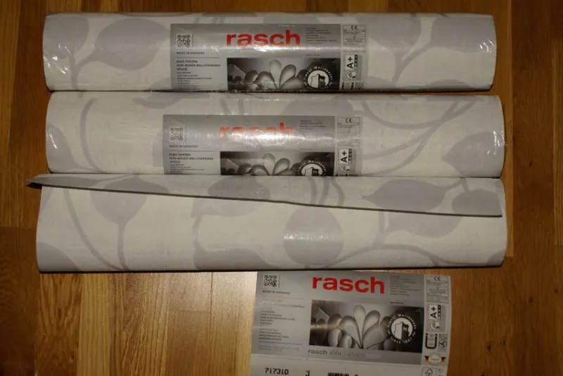 Tradera NYA tapeter 3 st rullar tapet vit / silvergrå stilrena> Färg & Tapeter