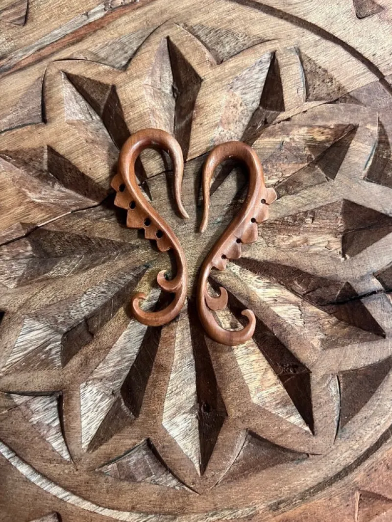 Tradera Piercings<NYA! Töjningar i trä 3 mm