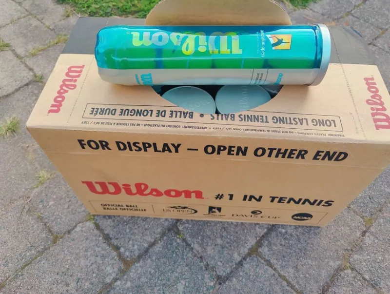 Tradera Tennis<Nya Wilson Tennisbollar - 60st