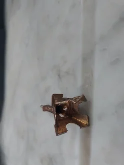 Tradera Nyckelring Eiffeltornet i Paris Guldig Metall Längd 5 cm> Nyckelringar & Nyckelfodral