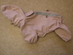 Tradera Husdjurstillbehör<Oanvänd Regnoverall BONAPET, Rygglängd: 25 cm, Stl: S